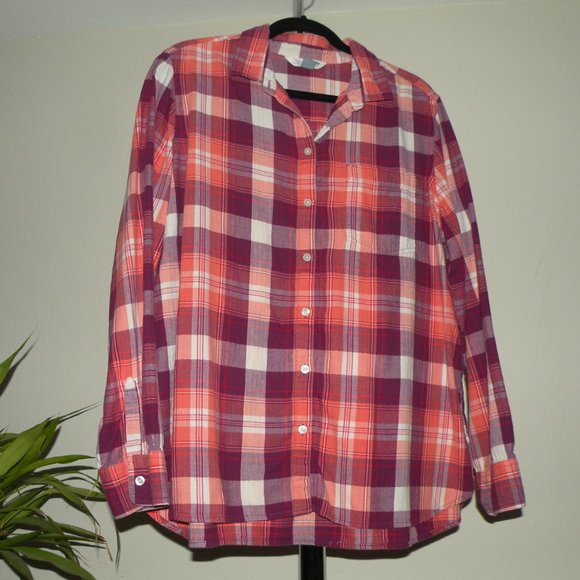 Old Navy Tops - Old navy boyfriend shirt